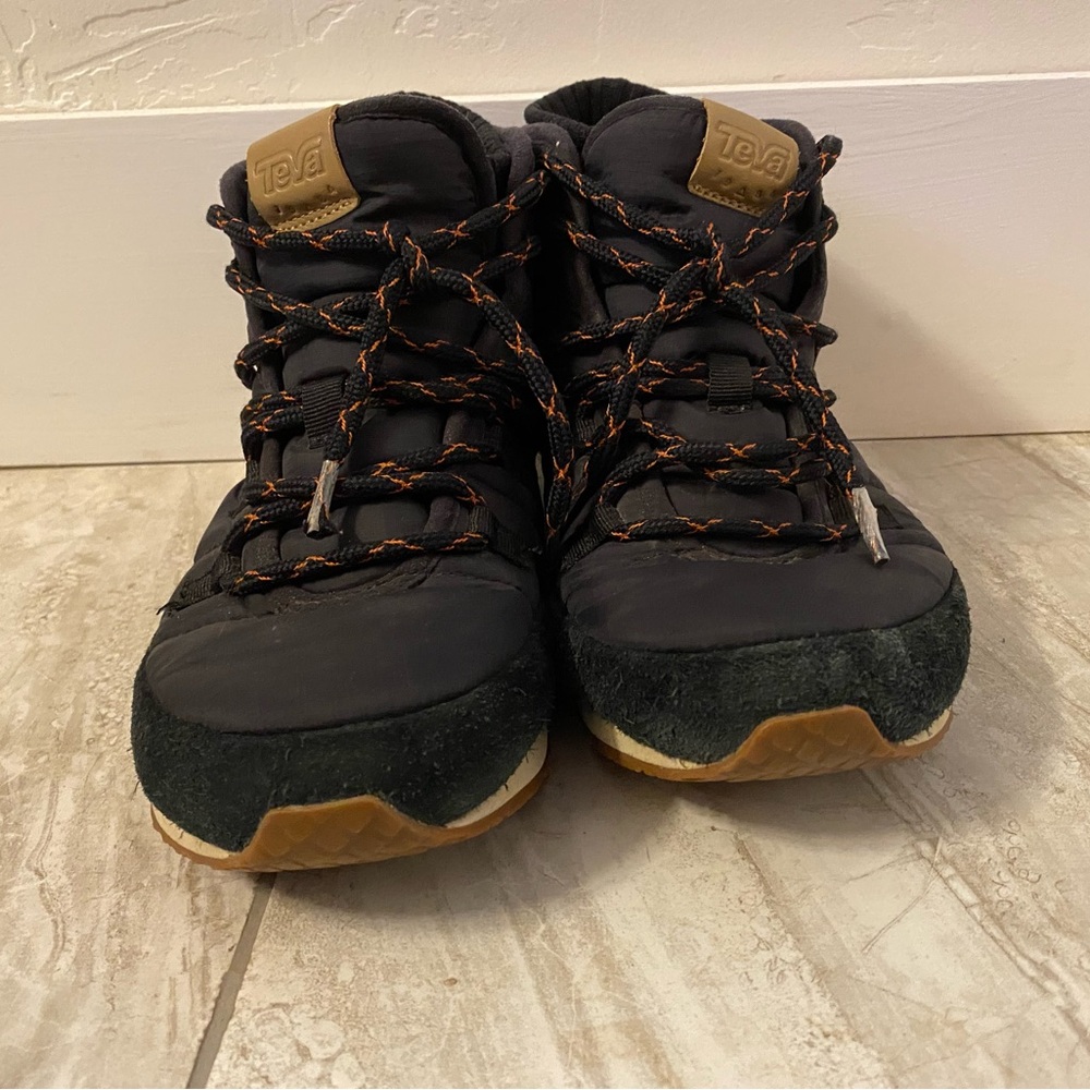 Teva Black and Tan Outdoor Slipper Boots